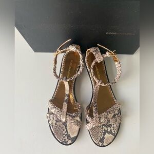 BCBGMaxAzria NWT Women's Snakeskin Sandals - Cream and Brown Size-7.5